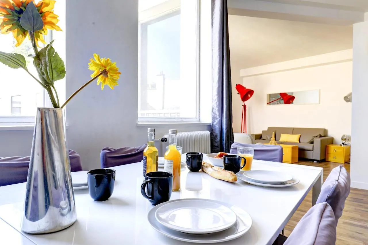 Palais Royal - Louvre City Apartment Paris France